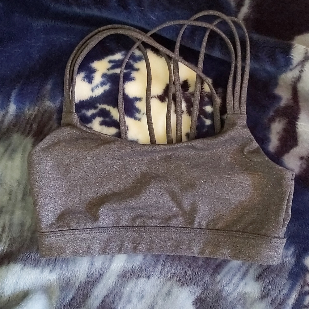 (3/$30) GapFit Med Support Strappy Sports Bra (xs)